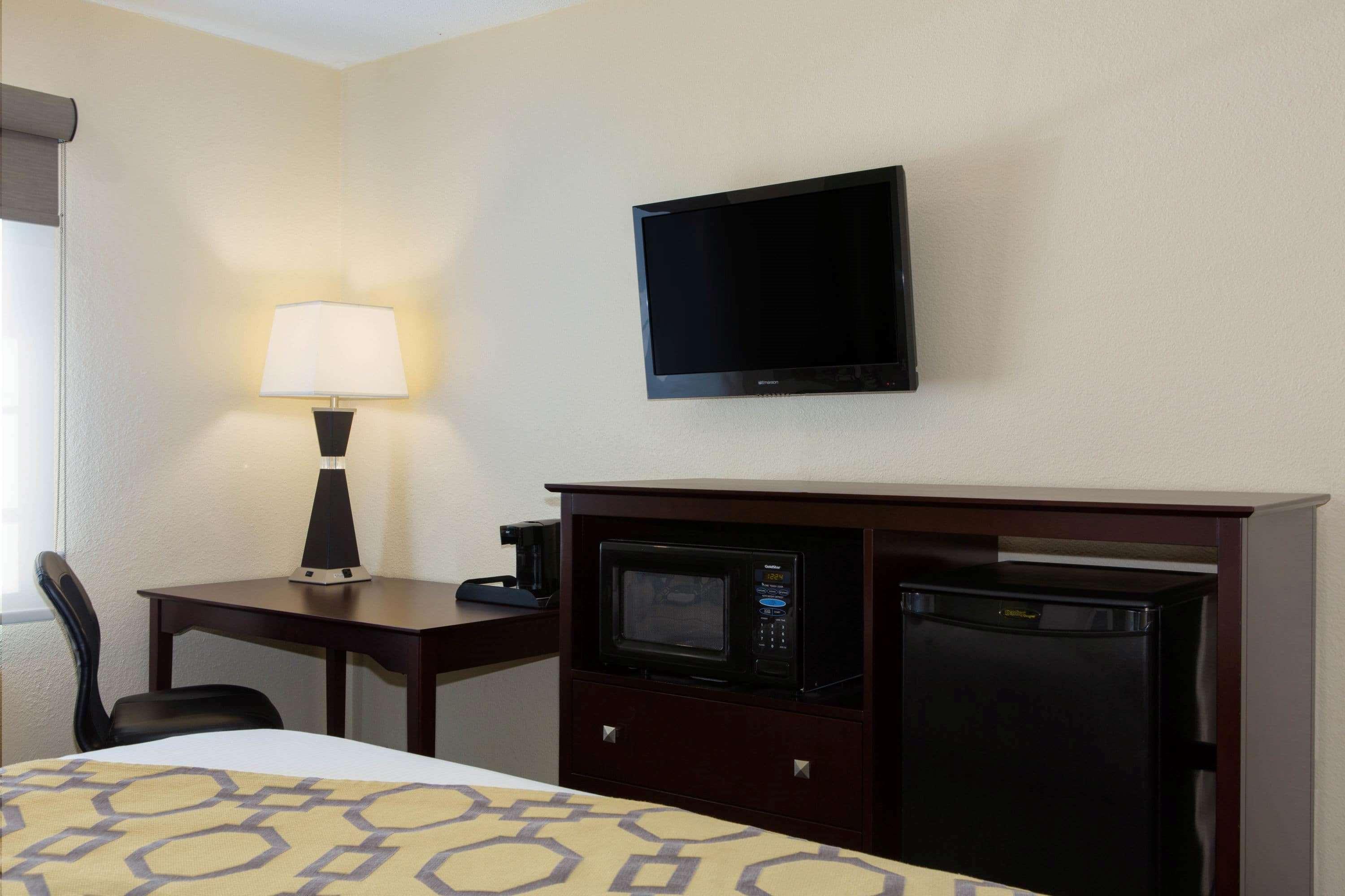 Baymont By Wyndham Jefferson City Extérieur photo