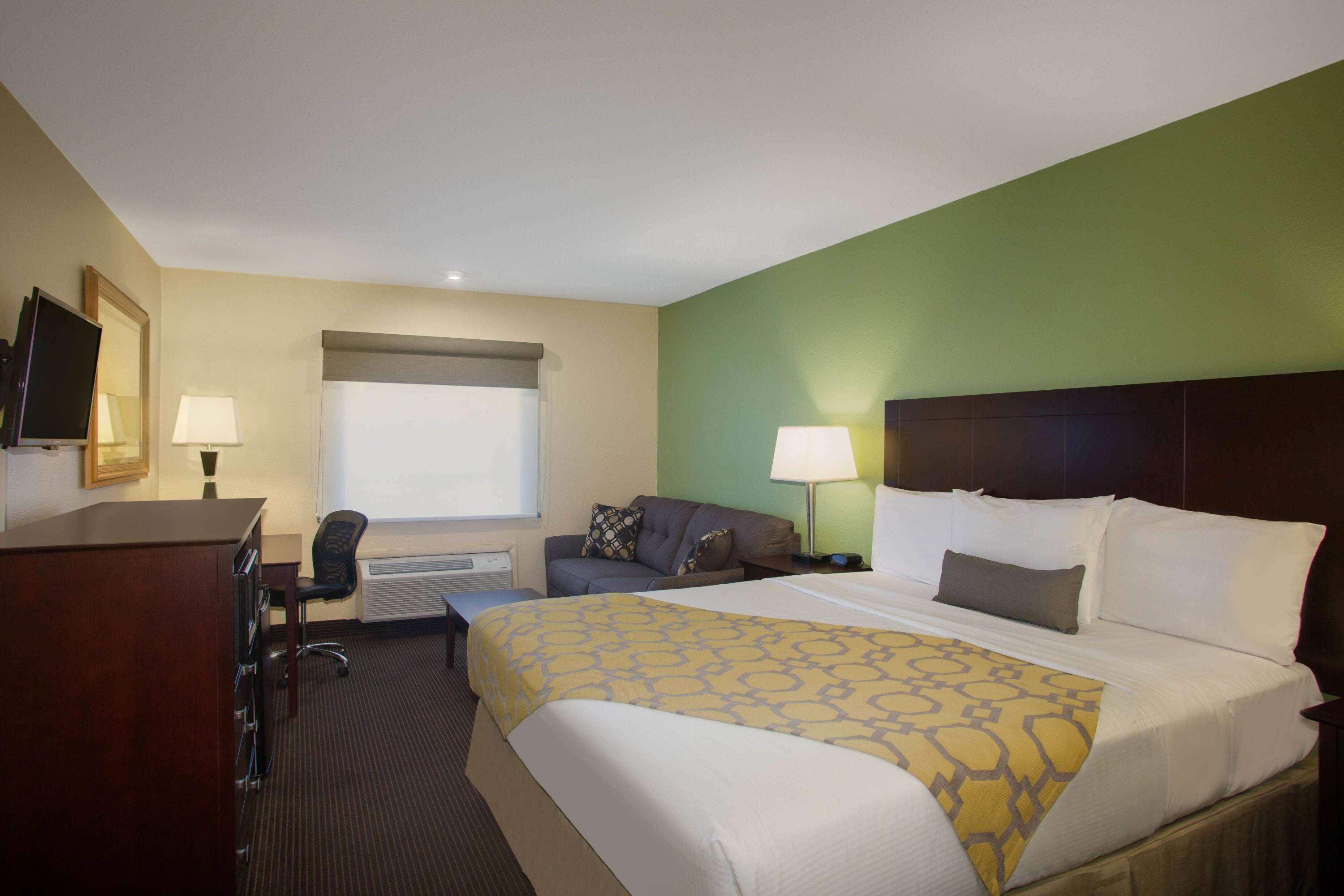 Baymont By Wyndham Jefferson City Extérieur photo
